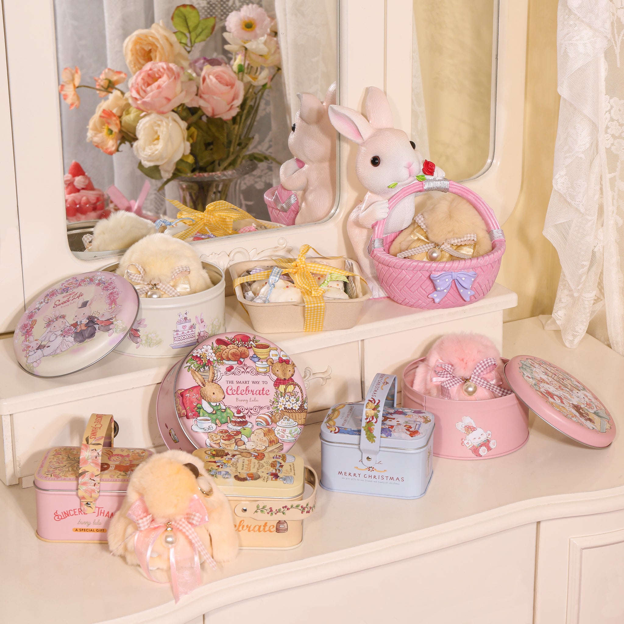 Bunny Lulu Keychain with Tin & Bag Soft Plush Bunny Keychian with Pearl Bow Key Accessory Ideal Choice for Birthday Anniversary & Holiday
